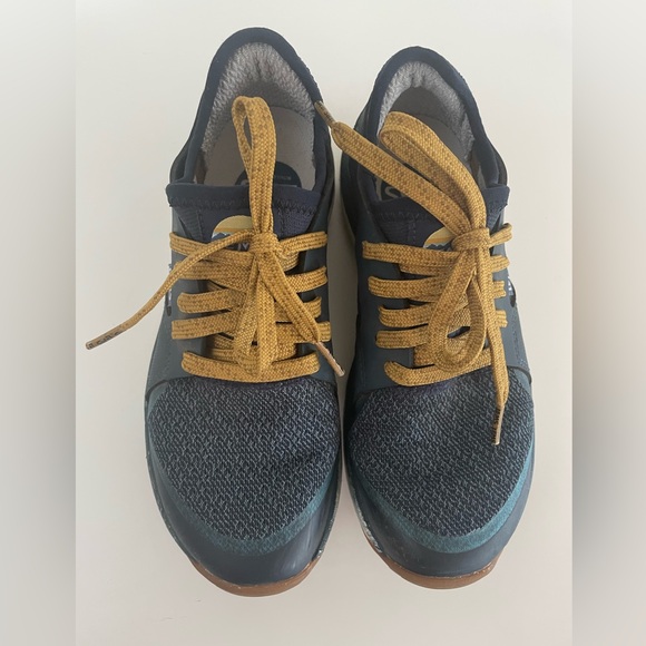 Lems Mesa Coastal Hiking Shoes - Picture 2 of 11